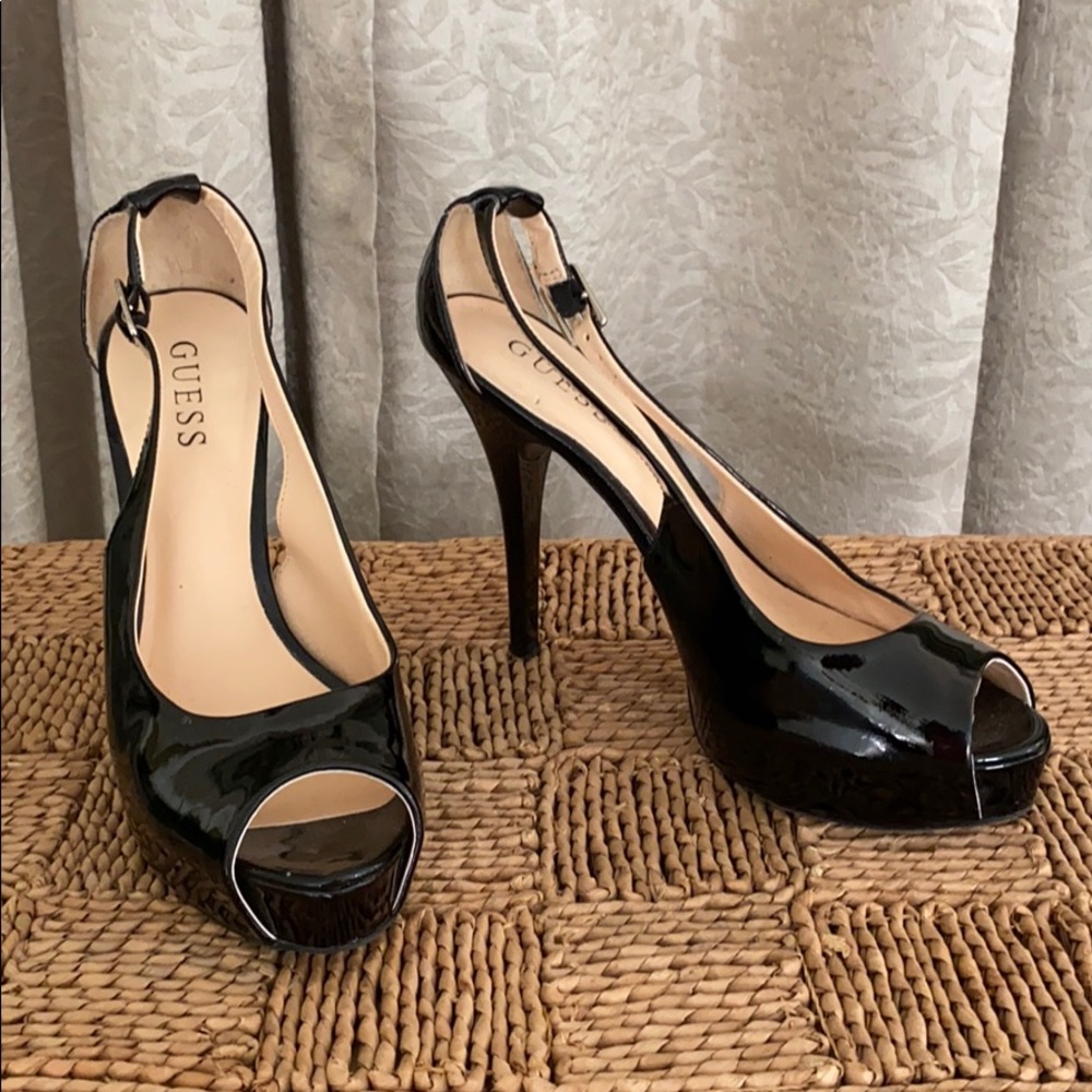 🎉HP🎉Guess Black Patent platform Stiletto Heels 8